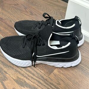 Nike React Infinity Running Shoes Women’s 8.5 Worn once